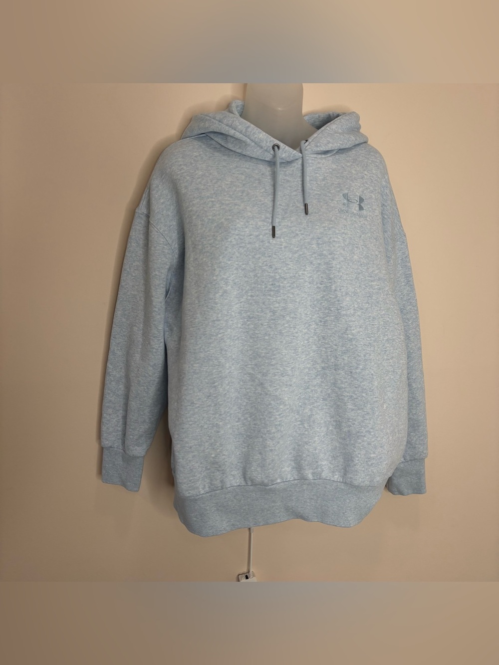 Under Armour Pale Blue women’s Pullover Hoodie Sweatshirt size small